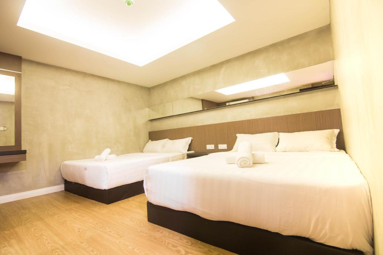 Monaco Boutique Hotel Sadong Jaya Kota Kinabalu Exterior foto